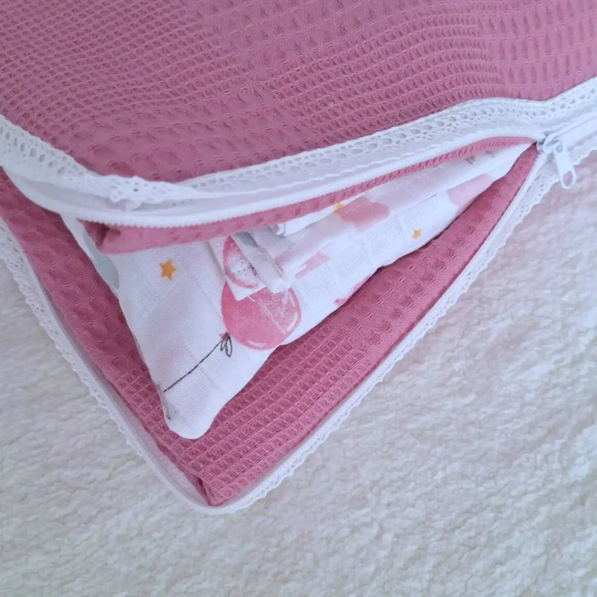 Kupu Surprise Pillow - 3-in-1 Baby Pillow, Blanket & Sheet